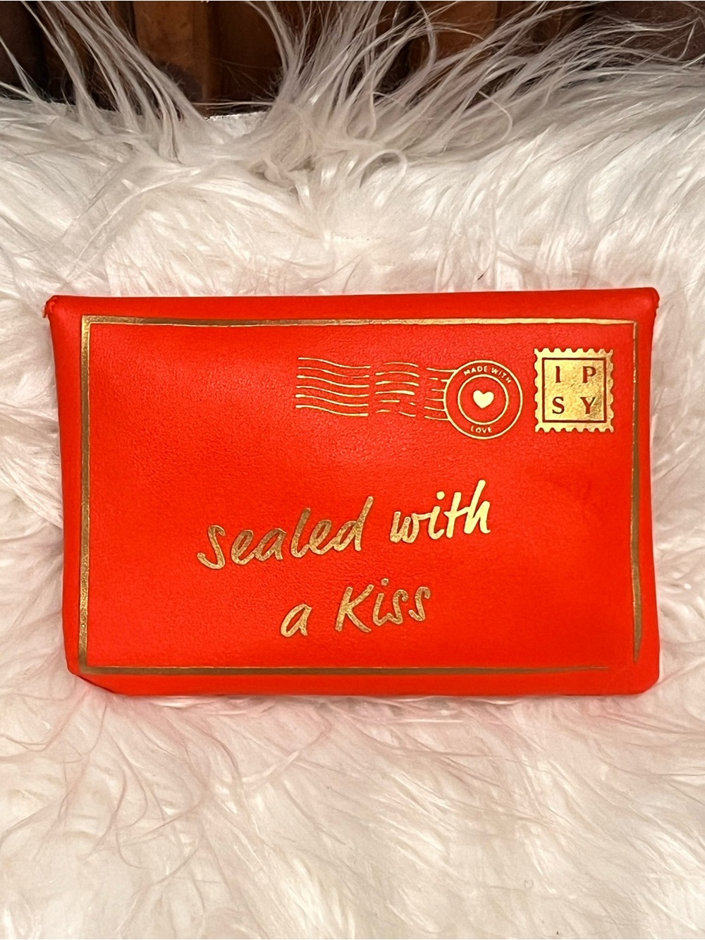 IPSY NWOT 'Sealed With a Kiss' Red Cosmetic Pouch